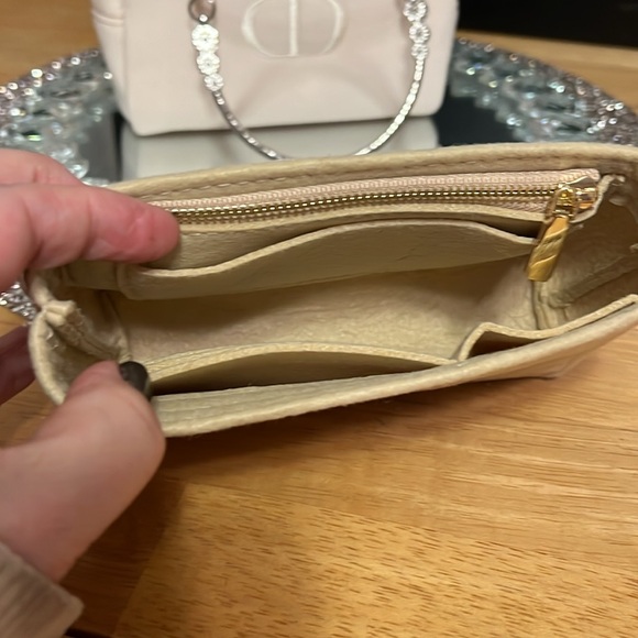 Dior Pouch w- Handles Attached & Organizer - Picture 4 of 8